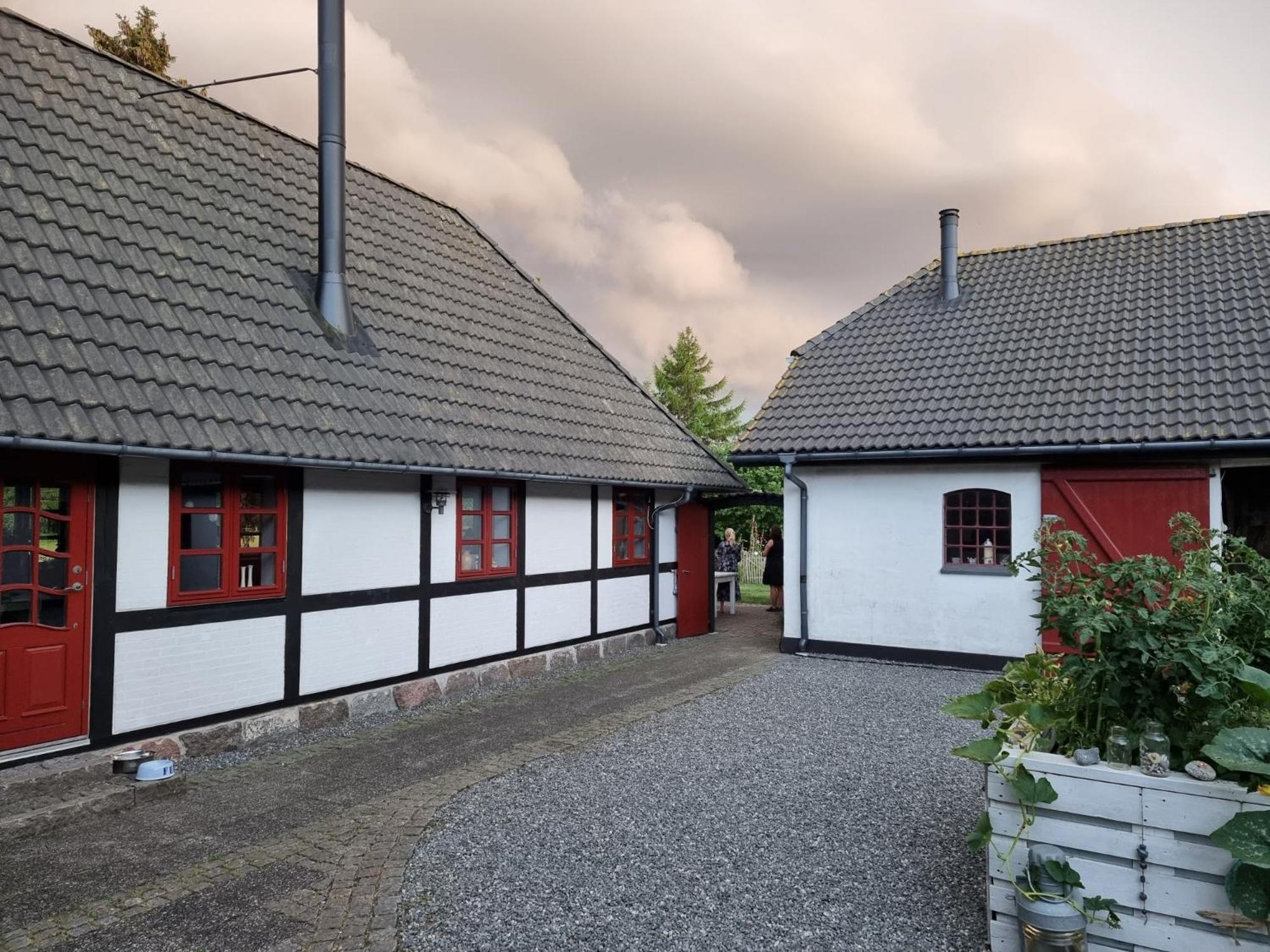 B&B Bauernhofferien Auf Mon, Schaeferwagen " Dark Sky" Askeby Esterno foto